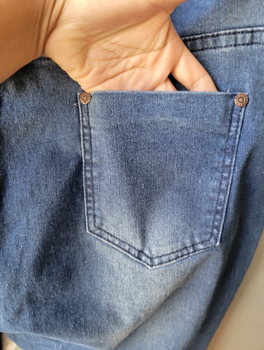 High Waisted Flared Women's Blue Jeans Size XXL Embroidered Flowers Raw Hem - Picture 7 of 10